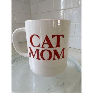Parker Lane Stoneware “Cat Mom” Coffee Mug White Outside Pink Inside